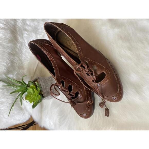Talbots Brown Leather Women's Heels with Lace-Up Detail Size 7.5 - Picture 4 of 6